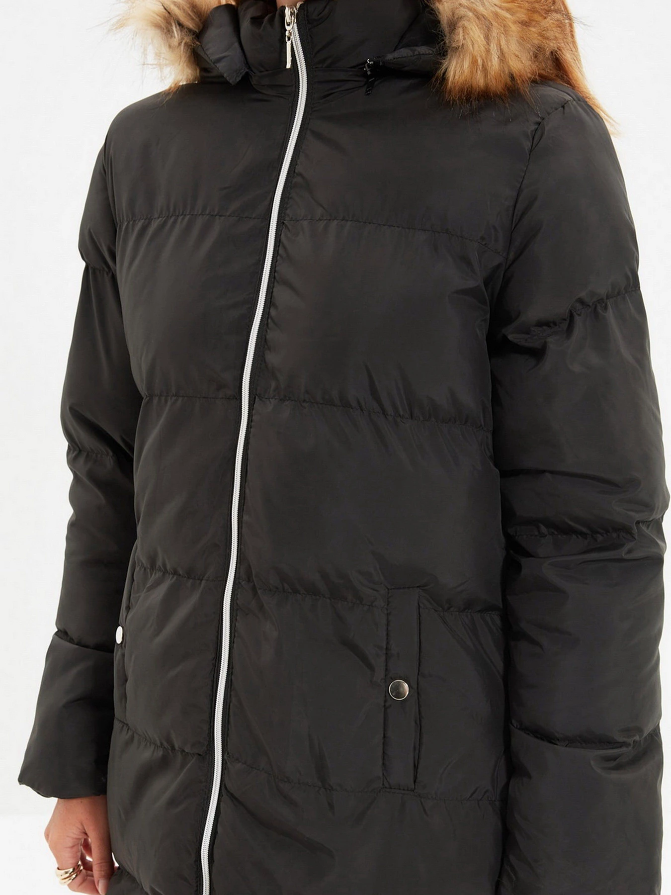 Куртки и дубленки Trendyol модель TWOAW22MO0313/Siyah Куртки и дубленки Trendyol модель TWOAW22MO0313/Siyah Фото