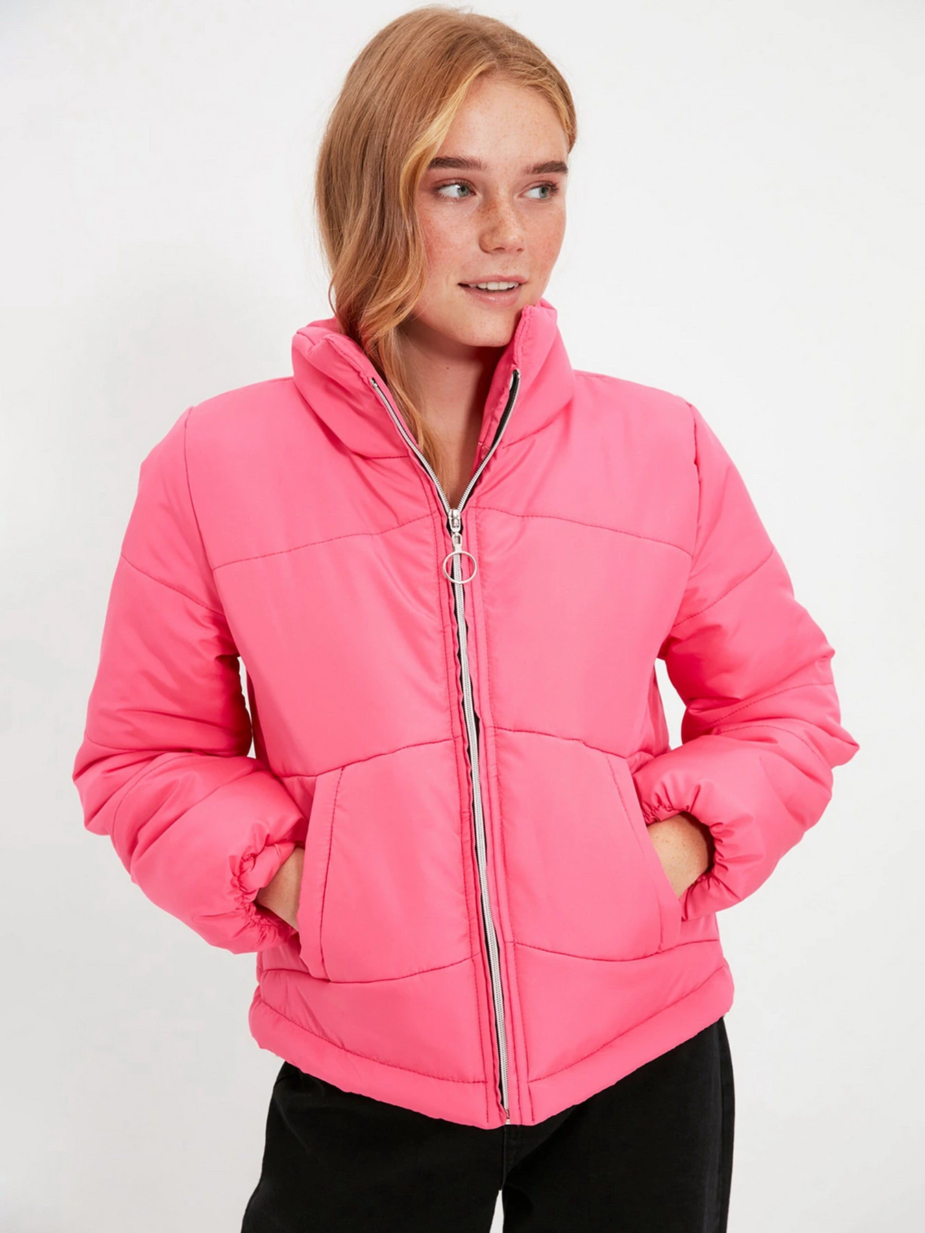 Куртки и дубленки Trendyol модель TWOSS20MO0015/Fusya Фото