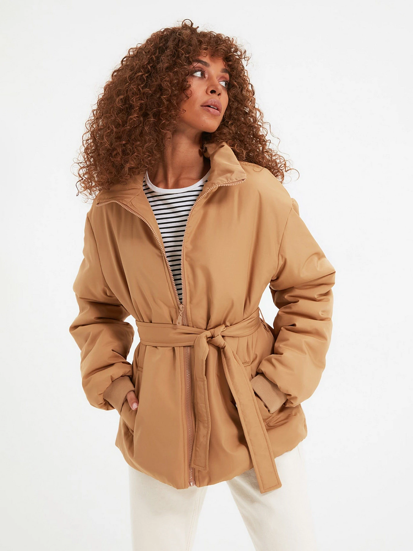 Куртки и дубленки Trendyol модель TWOAW22MO0067/Camel Фото