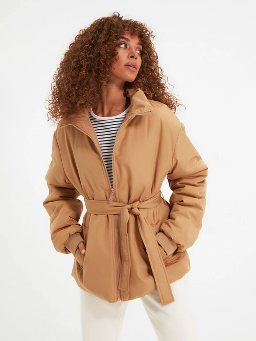 Куртки и дубленки Trendyol модель TWOAW22MO0067/Camel Фото