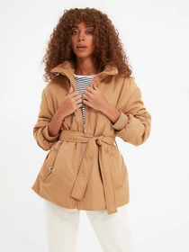 Куртки и дубленки Trendyol модель TWOAW22MO0067/Camel Фото