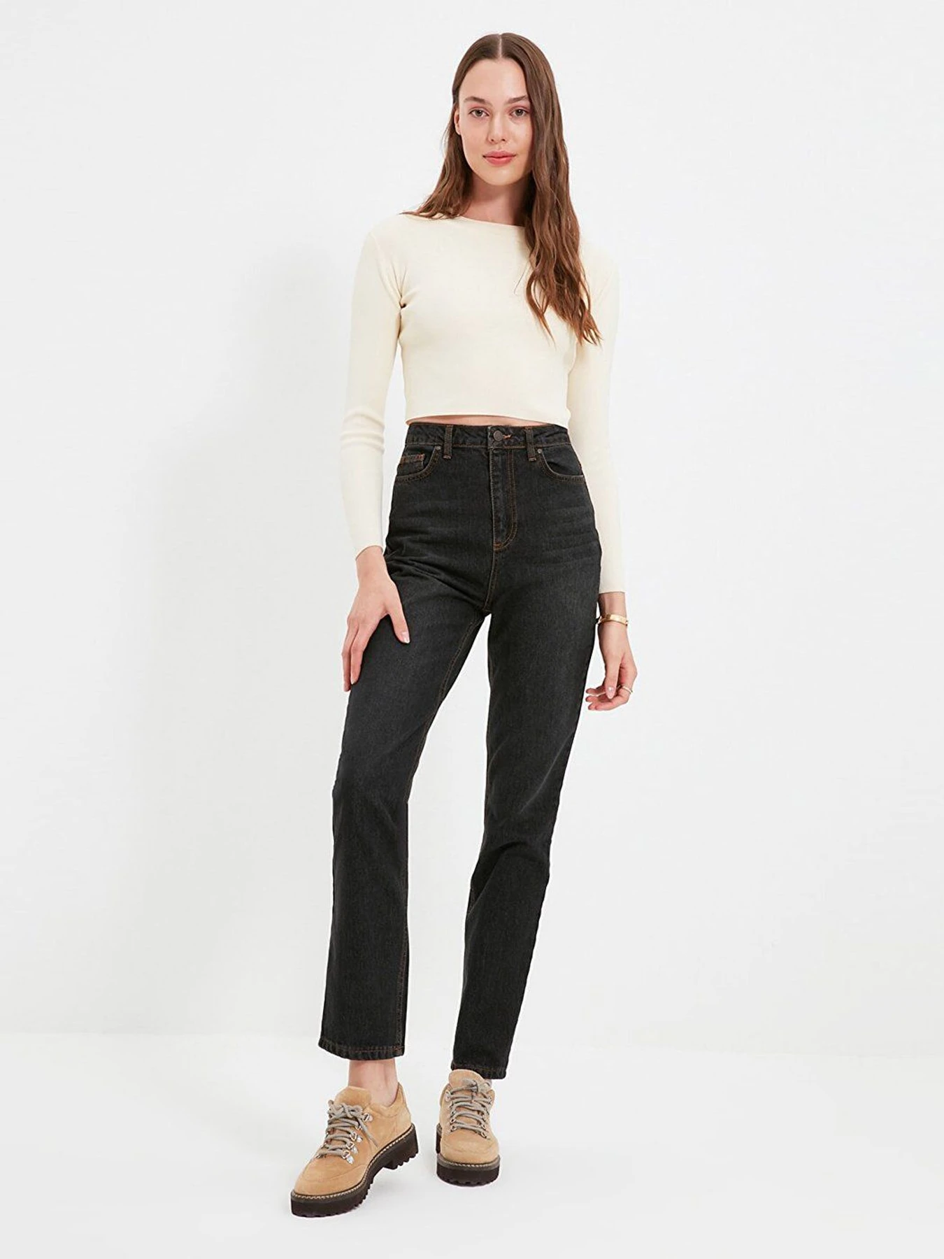 Джинсы Trendyol Bootcut модель TWOAW22JE0643/Siyah Джинсы Trendyol Bootcut модель TWOAW22JE0643/Siyah Фото