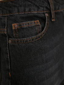 Джинсы Trendyol Bootcut модель TWOAW22JE0643/Siyah Фото