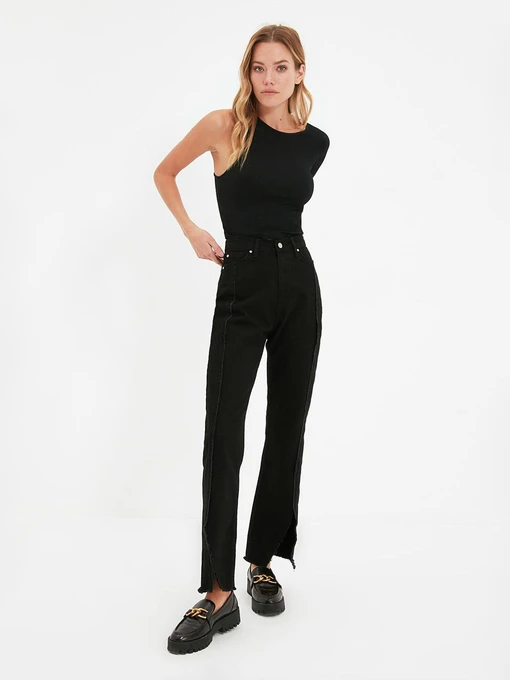 Джинсы Trendyol Bootcut модель TWOAW22JE1199/Siyah Фото