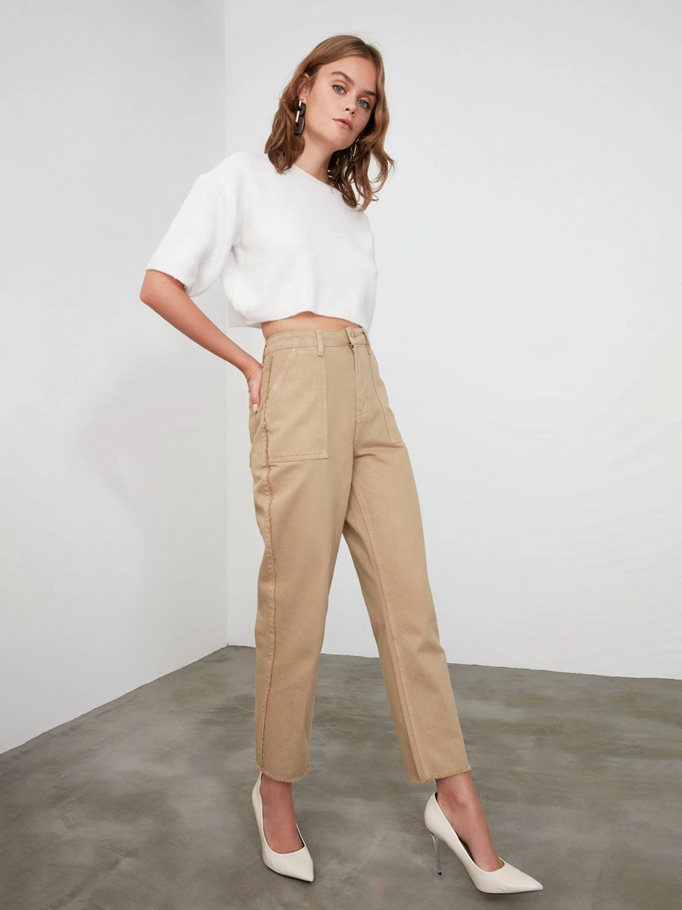 Джинси Trendyol Straight модель TWOAW21JE0072/Camel Фото