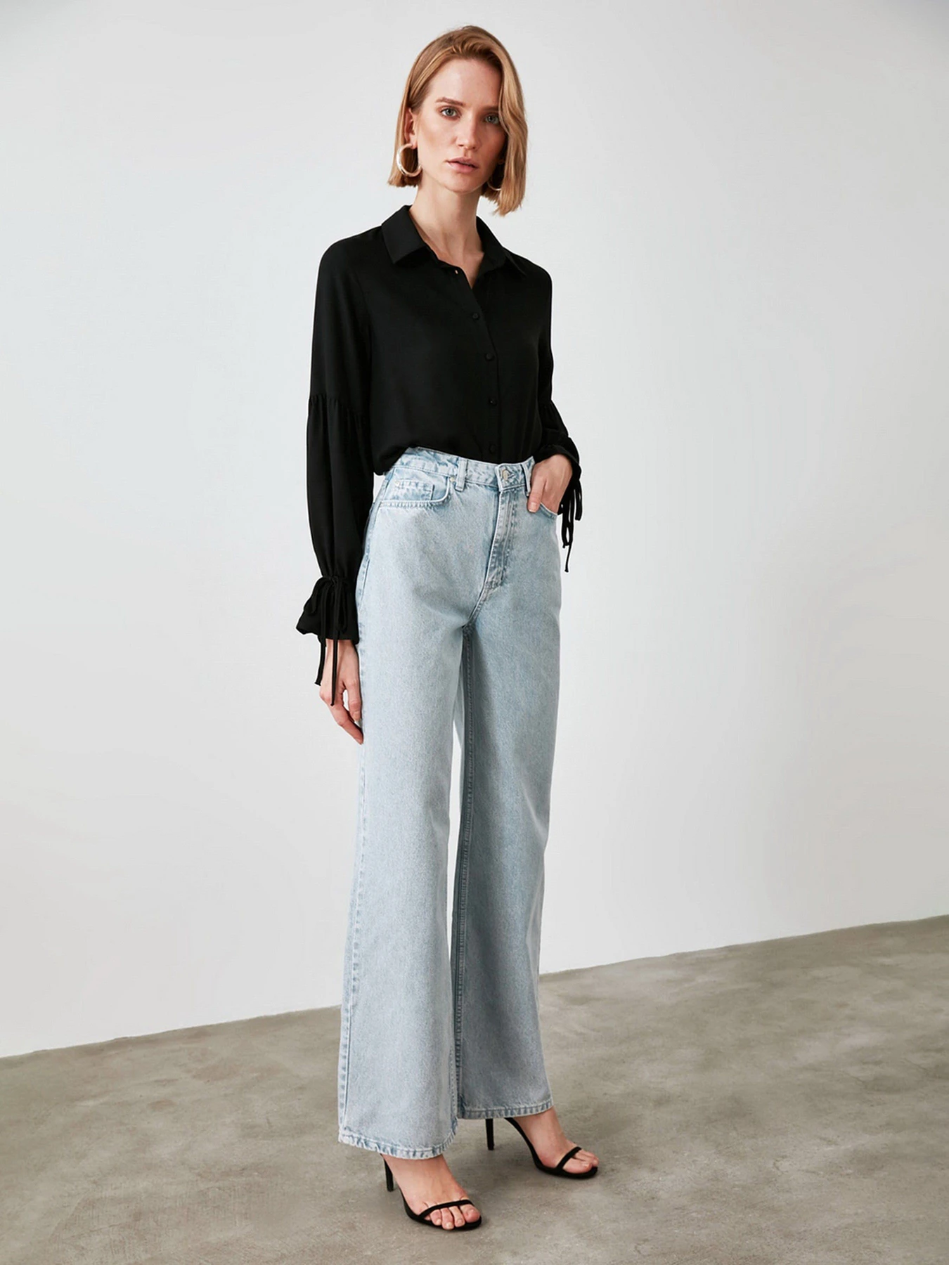 Джинси Trendyol Wide Leg модель TWOAW21JE0573/Gri Фото