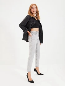 Джинси Trendyol Mom модель TWOAW22JE0477/Gri Фото