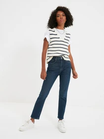 Джинсы Trendyol Skinny модель TWOAW22JE1291/Lacivert Фото