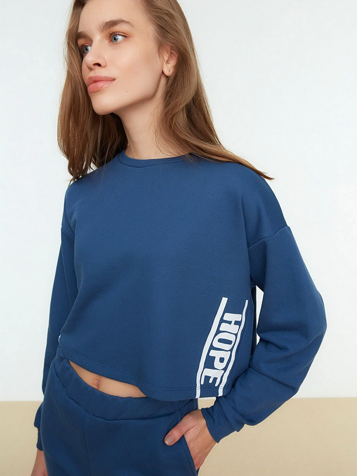 Худі та світшоти Trendyol модель TWOSS22SW0102/Indigo Фото