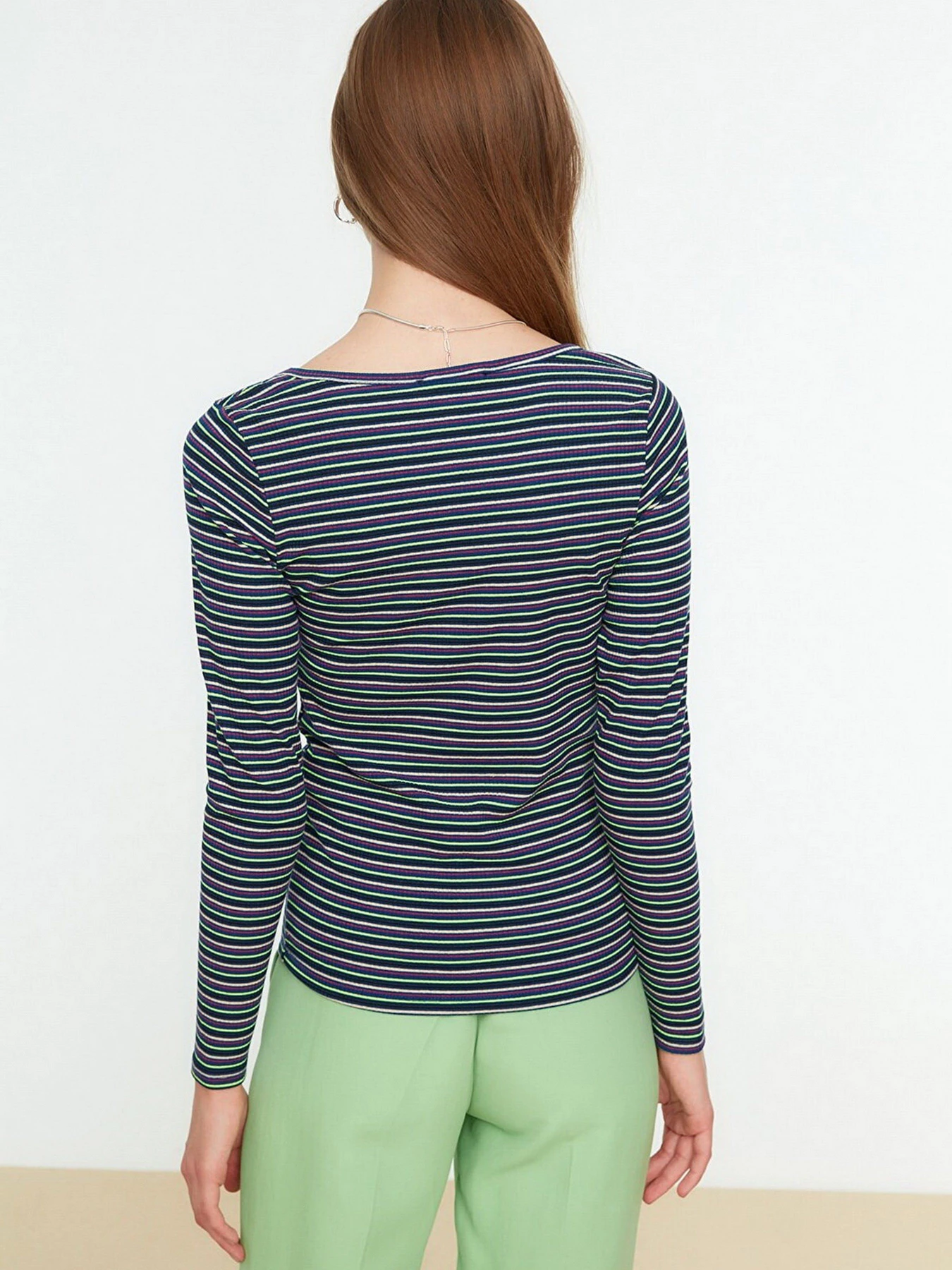 Худи и свитшоты Trendyol модель TWOSS22BZ0689/Lacivert Худи и свитшоты Trendyol модель TWOSS22BZ0689/Lacivert Фото