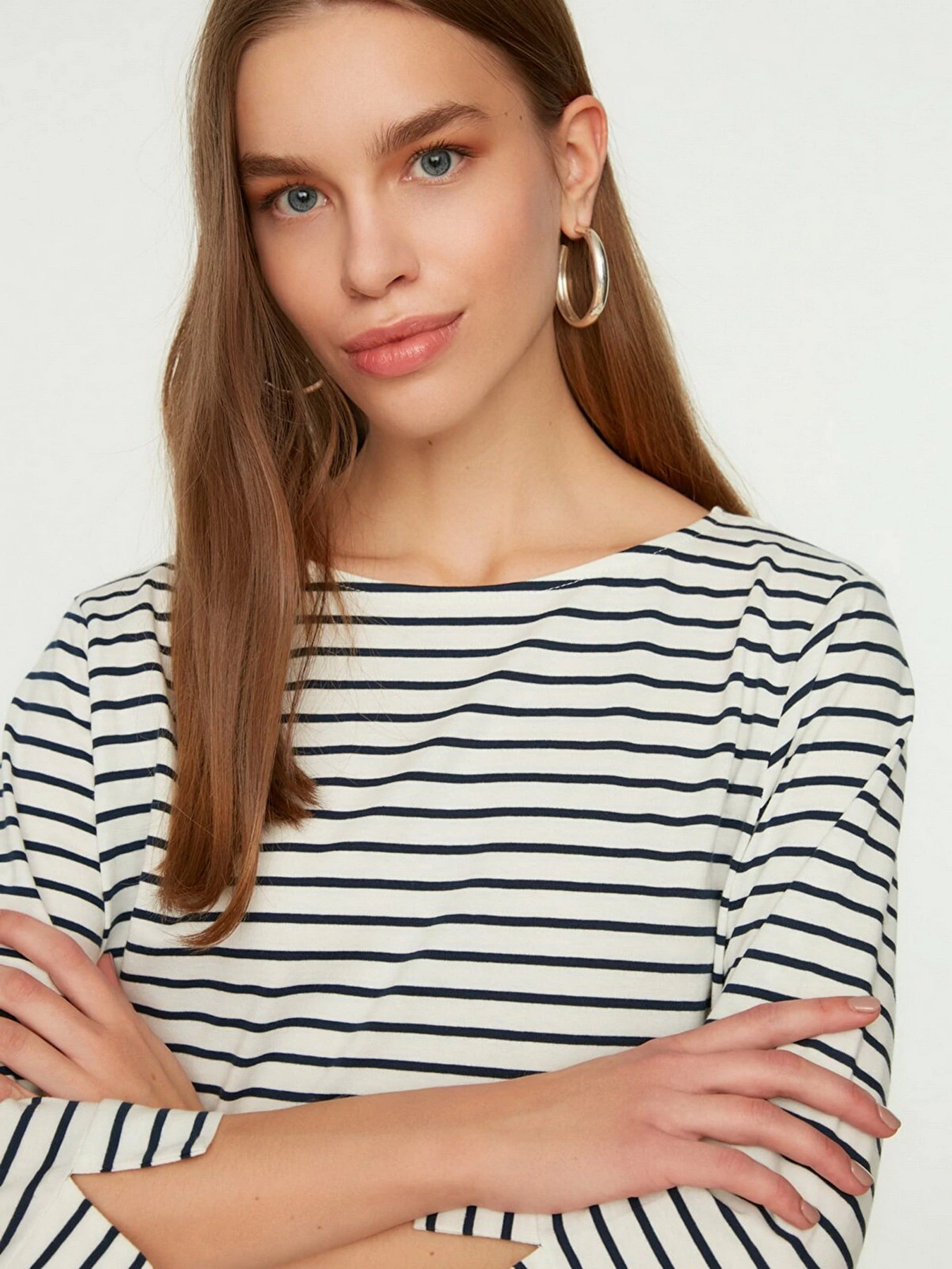 Худи и свитшоты Trendyol модель TWOSS22BZ0691/Beyaz Худи и свитшоты Trendyol модель TWOSS22BZ0691/Beyaz Фото