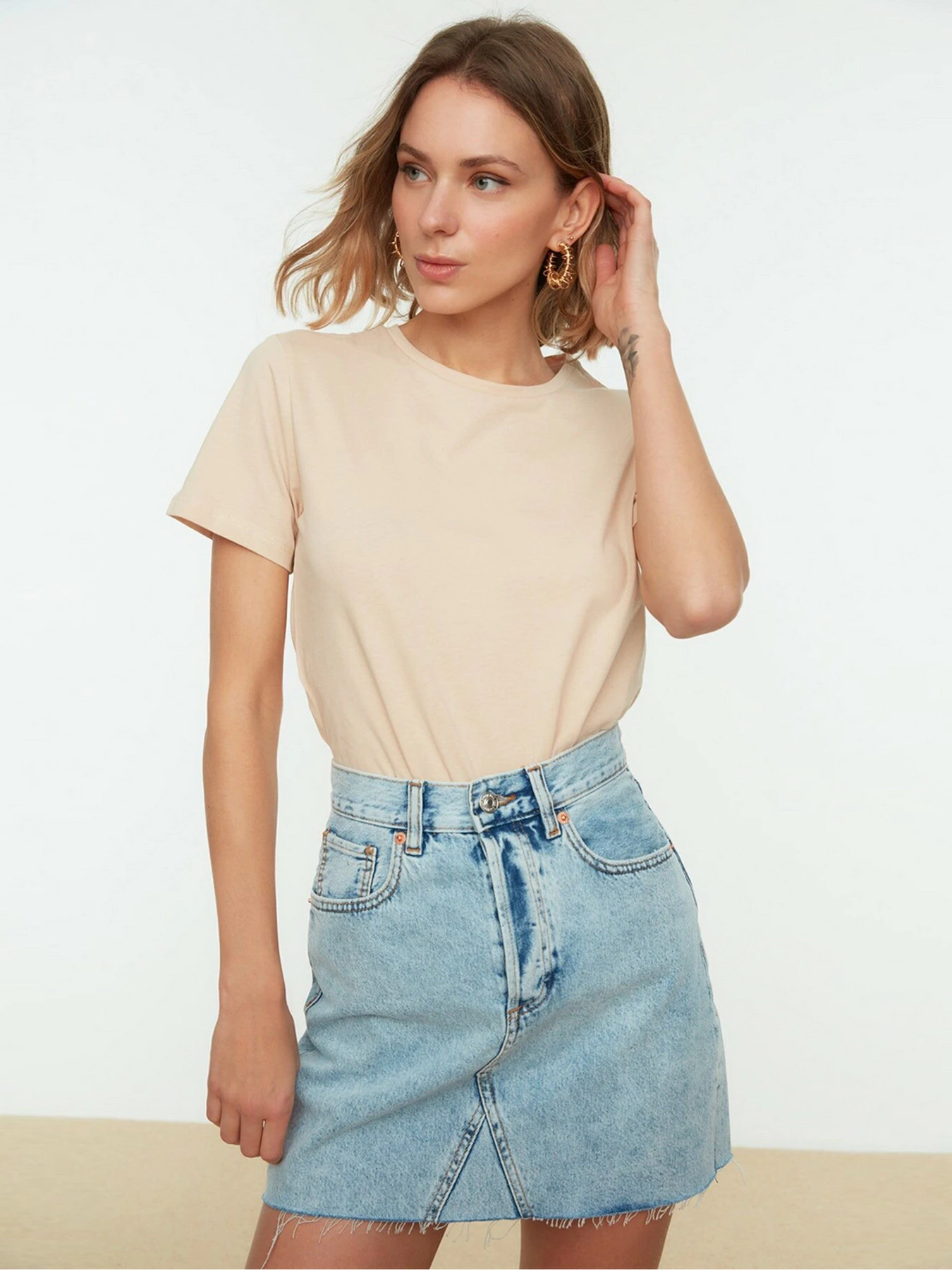 Футболки и поло Trendyol модель TWOSS20TS0141/Kahverengi-Bej Футболки и поло Trendyol модель TWOSS20TS0141/Kahverengi-Bej Фото