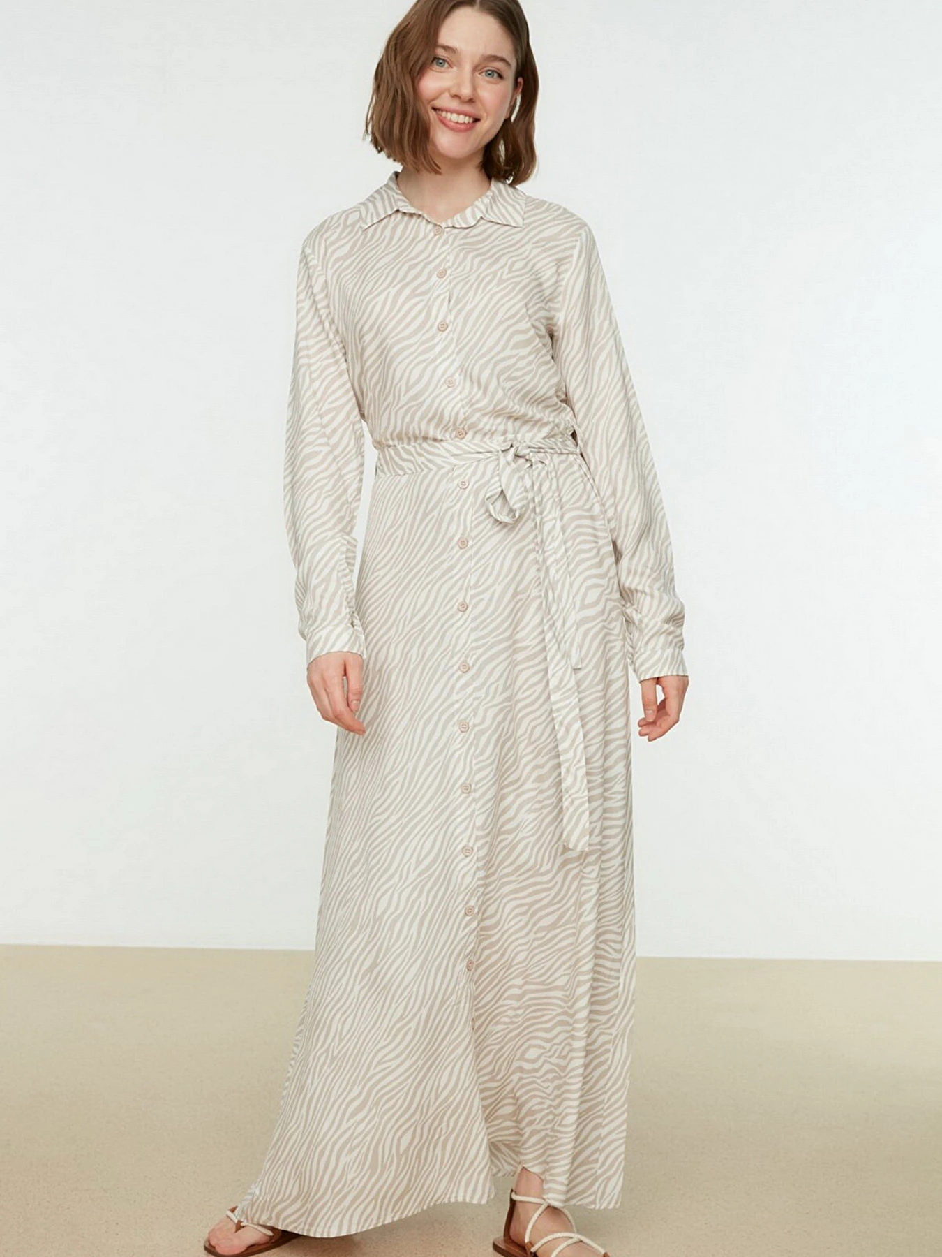 Платья Trendyol модель TCTSS22EB0012/Gri Платья Trendyol модель TCTSS22EB0012/Gri Фото