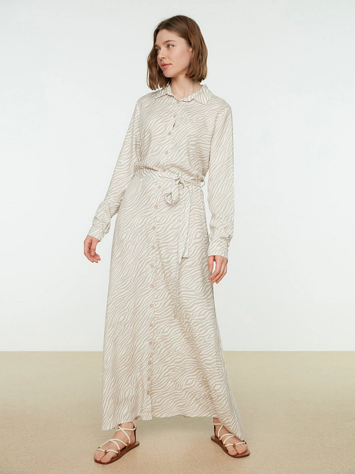 Платья Trendyol модель TCTSS22EB0012/Gri Платья Trendyol модель TCTSS22EB0012/Gri Фото