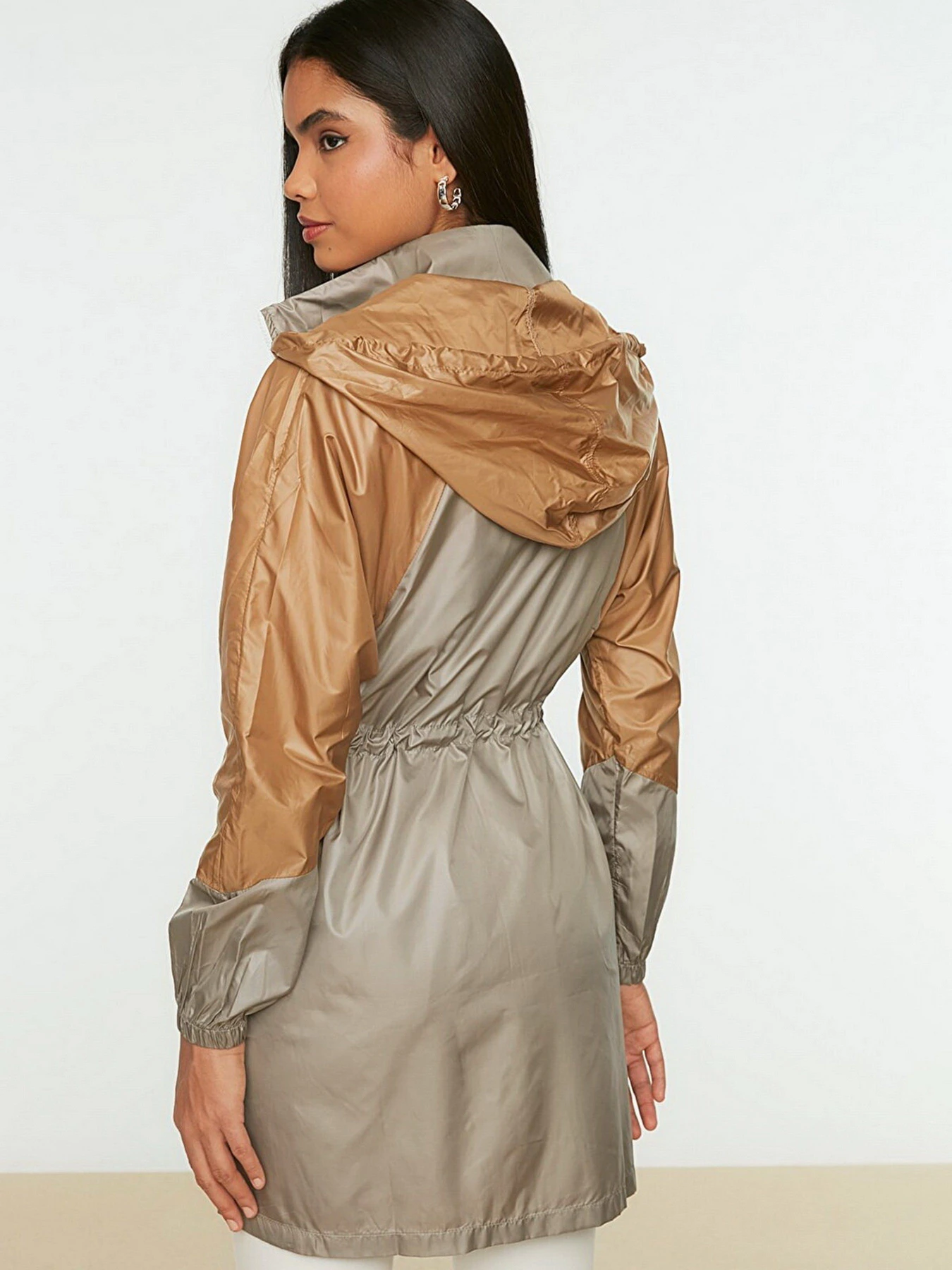 Куртки и дубленки Trendyol модель TCTSS22YR0006/Gri Фото