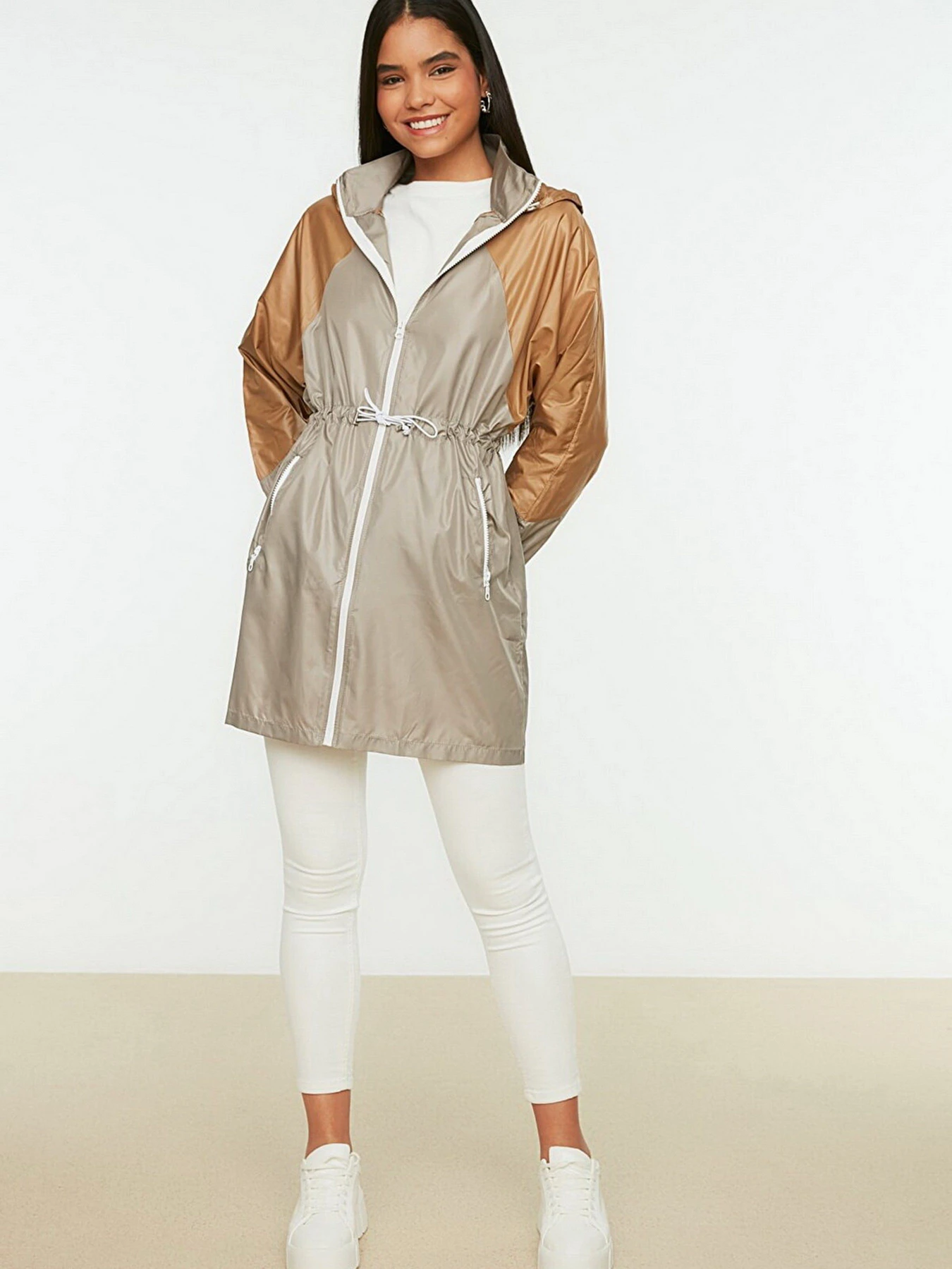 Куртки и дубленки Trendyol модель TCTSS22YR0006/Gri Фото
