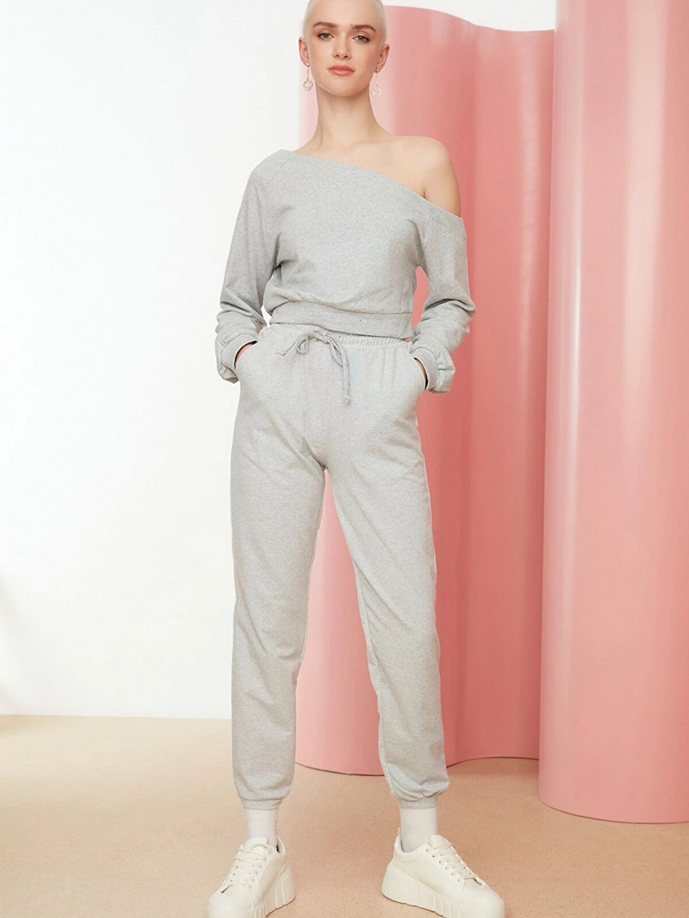 Костюмы Trendyol модель TWOSS21AU0049/Gri Костюмы Trendyol модель TWOSS21AU0049/Gri Фото