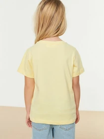 Футболки и поло Trendyol модель TKDSS22TS0611/Sari-Acik Mavi Фото