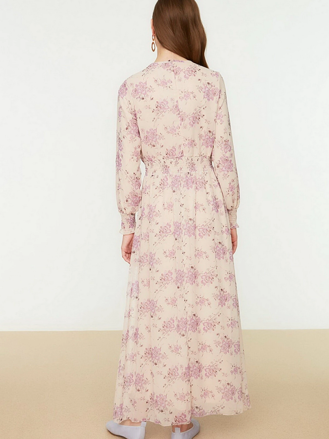 Платья Trendyol модель TCTSS22EB0145/Ekru Платья Trendyol модель TCTSS22EB0145/Ekru Фото