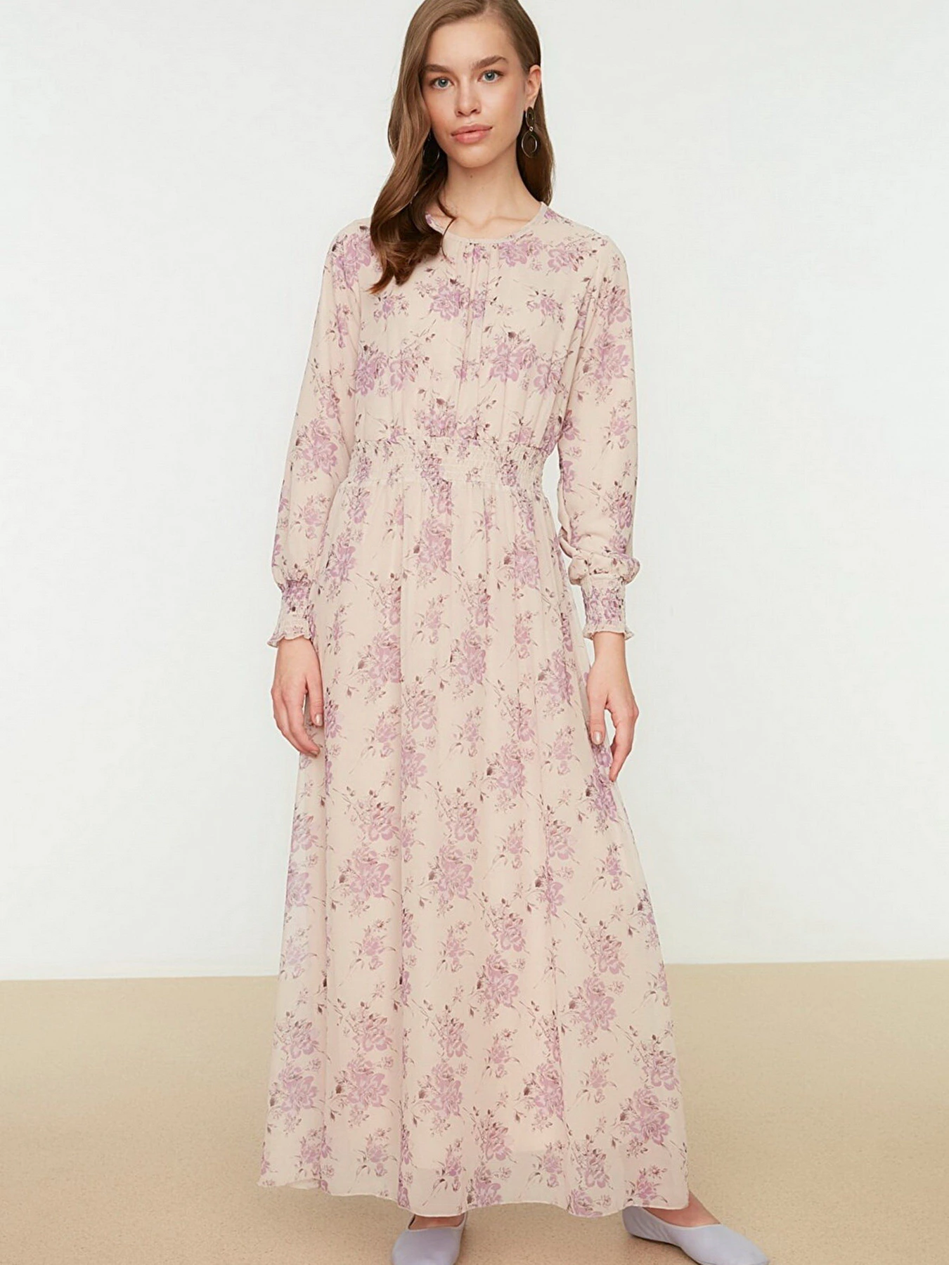Платья Trendyol модель TCTSS22EB0145/Ekru Платья Trendyol модель TCTSS22EB0145/Ekru Фото
