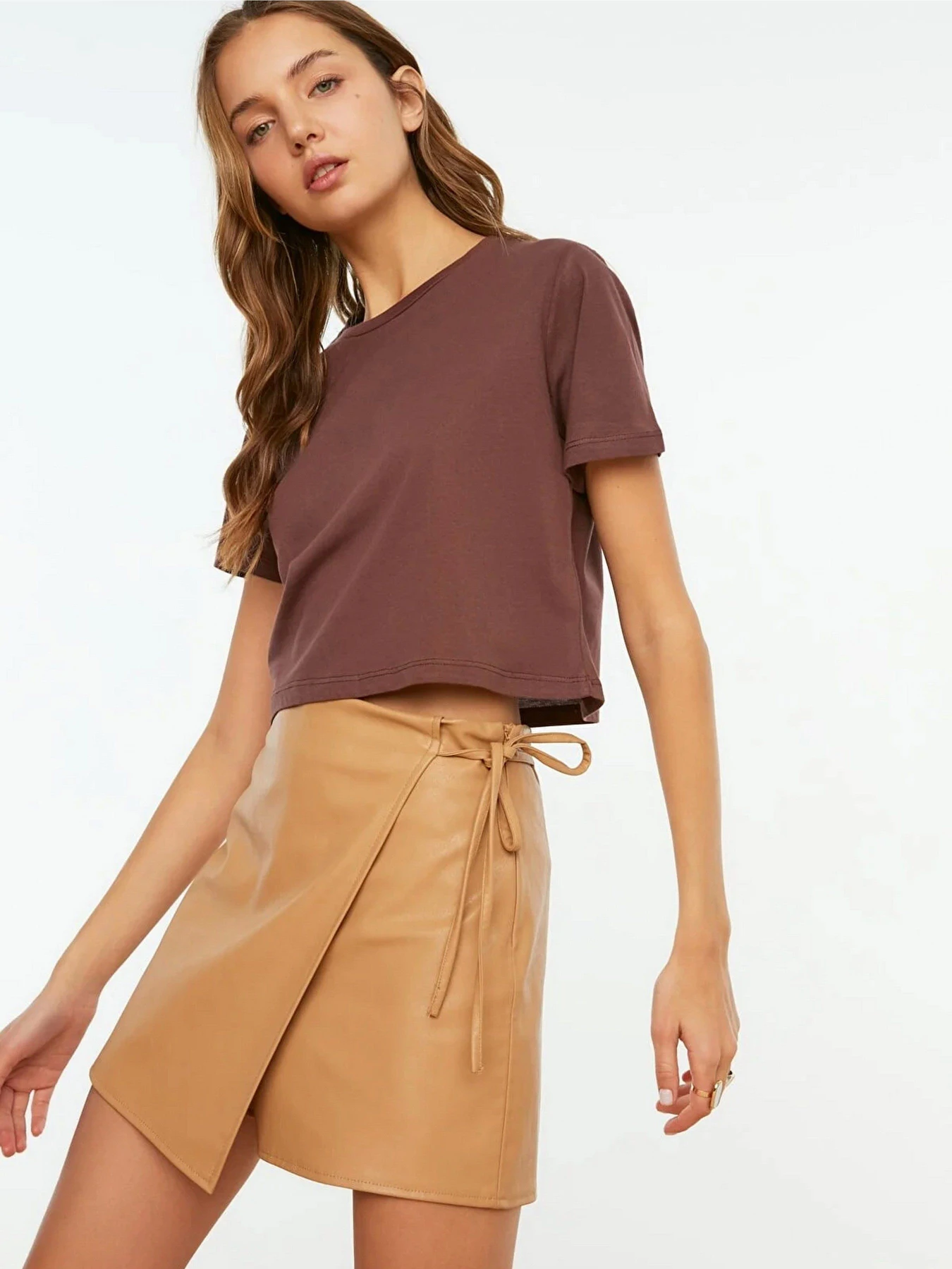 Футболки и поло Trendyol модель TWOSS20TS0135/Kahverengi Фото