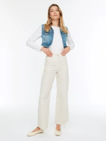 Штани Trendyol модель TCTSS22TP00005/Bej Фото