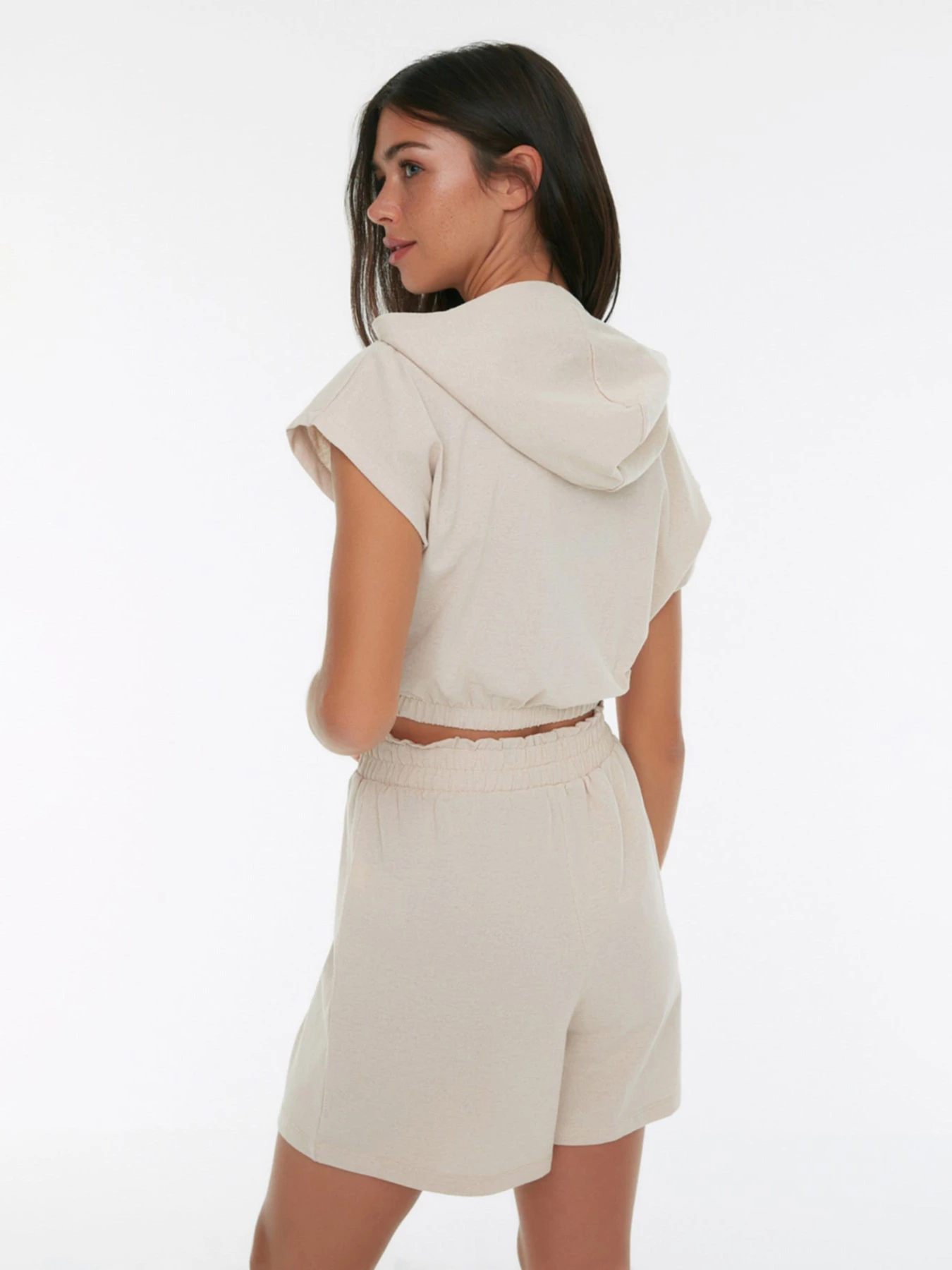 Костюмы Trendyol модель THMSS22SR0544/Bej Костюмы Trendyol модель THMSS22SR0544/Bej Фото