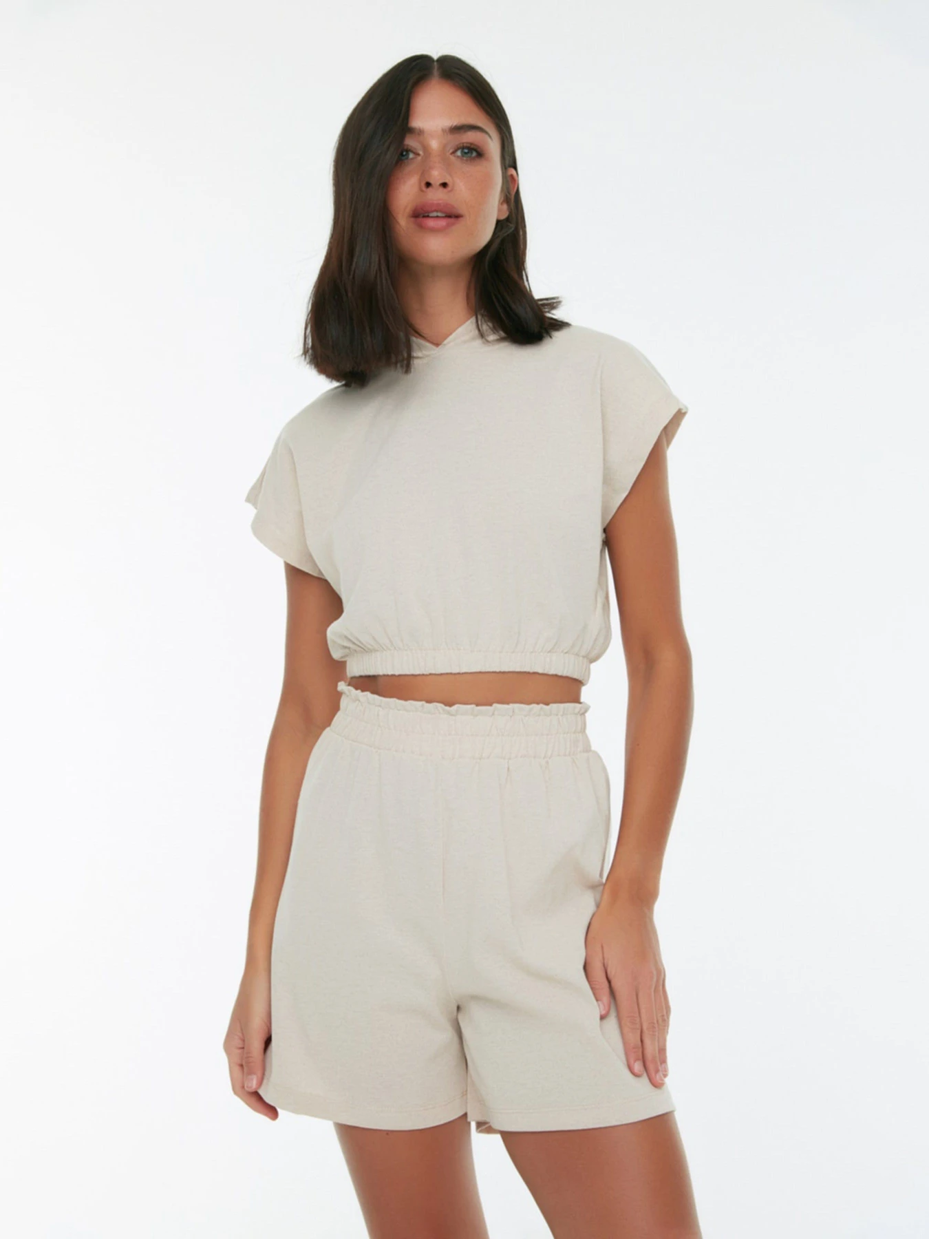 Костюмы Trendyol модель THMSS22SR0544/Bej Костюмы Trendyol модель THMSS22SR0544/Bej Фото