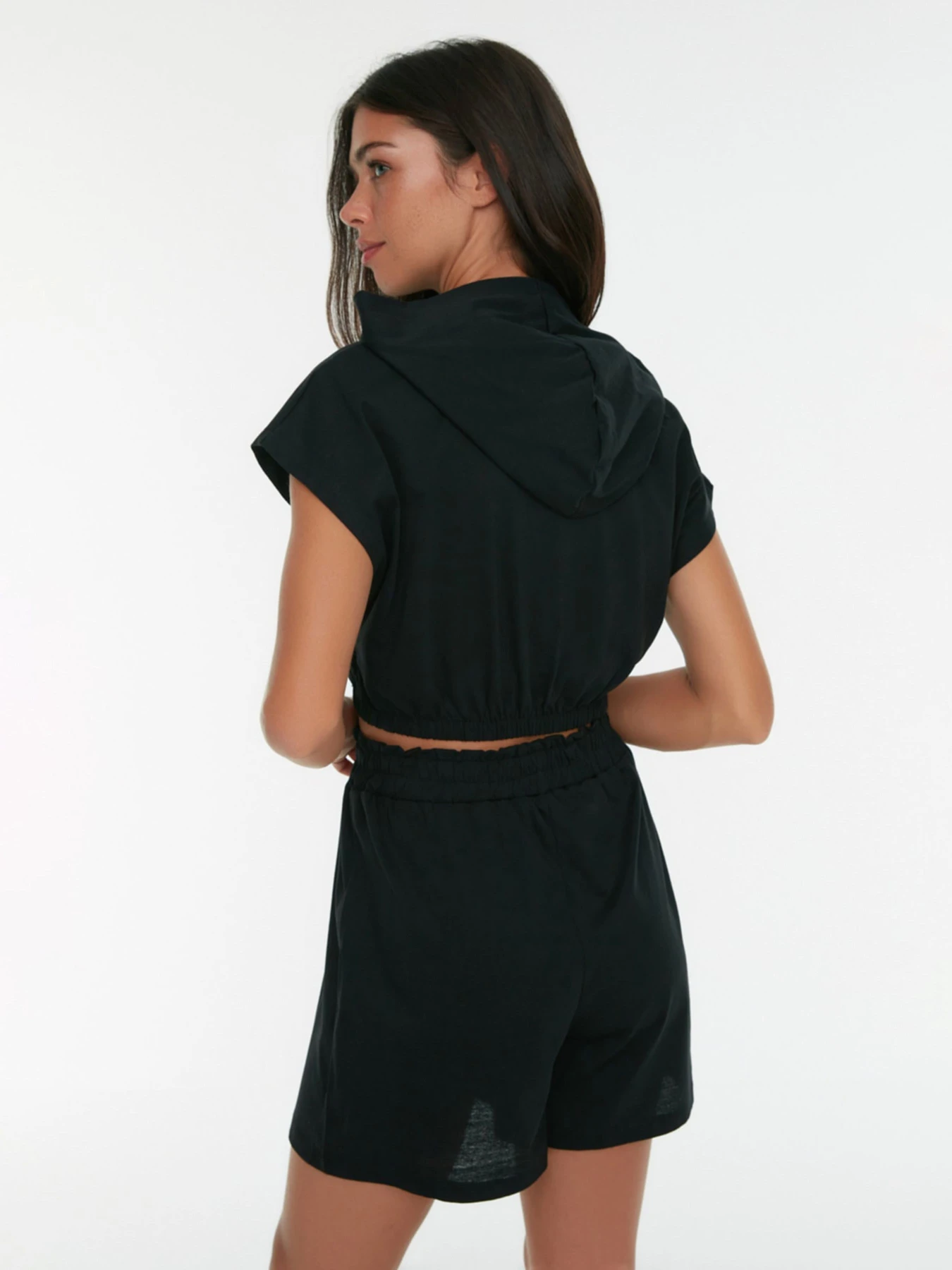 Костюмы Trendyol модель THMSS22SR0544/Siyah Костюмы Trendyol модель THMSS22SR0544/Siyah Фото