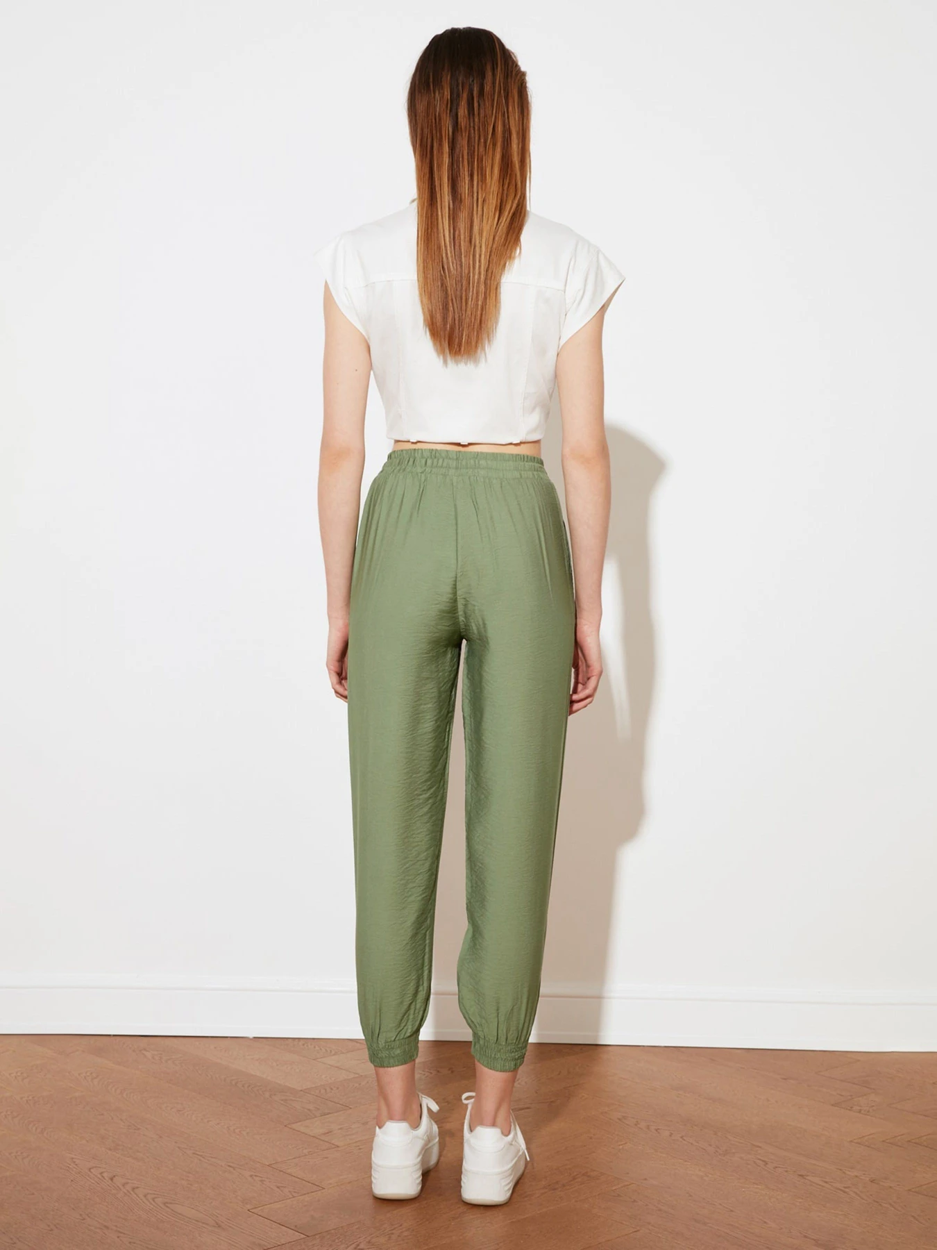 Штани Trendyol модель TWOSS20PL0129/Yesil Штани Trendyol модель TWOSS20PL0129/Yesil Фото