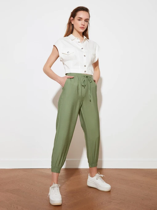 Брюки Trendyol модель TWOSS20PL0129/Yesil Фото