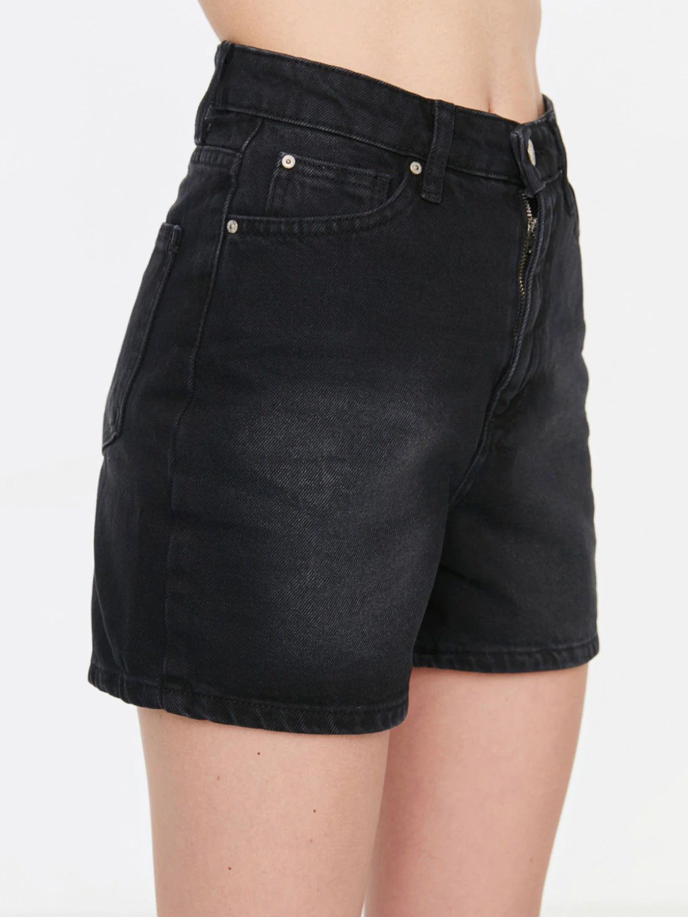 Шорты Trendyol модель TWOSS20SR0297/Siyah Фото