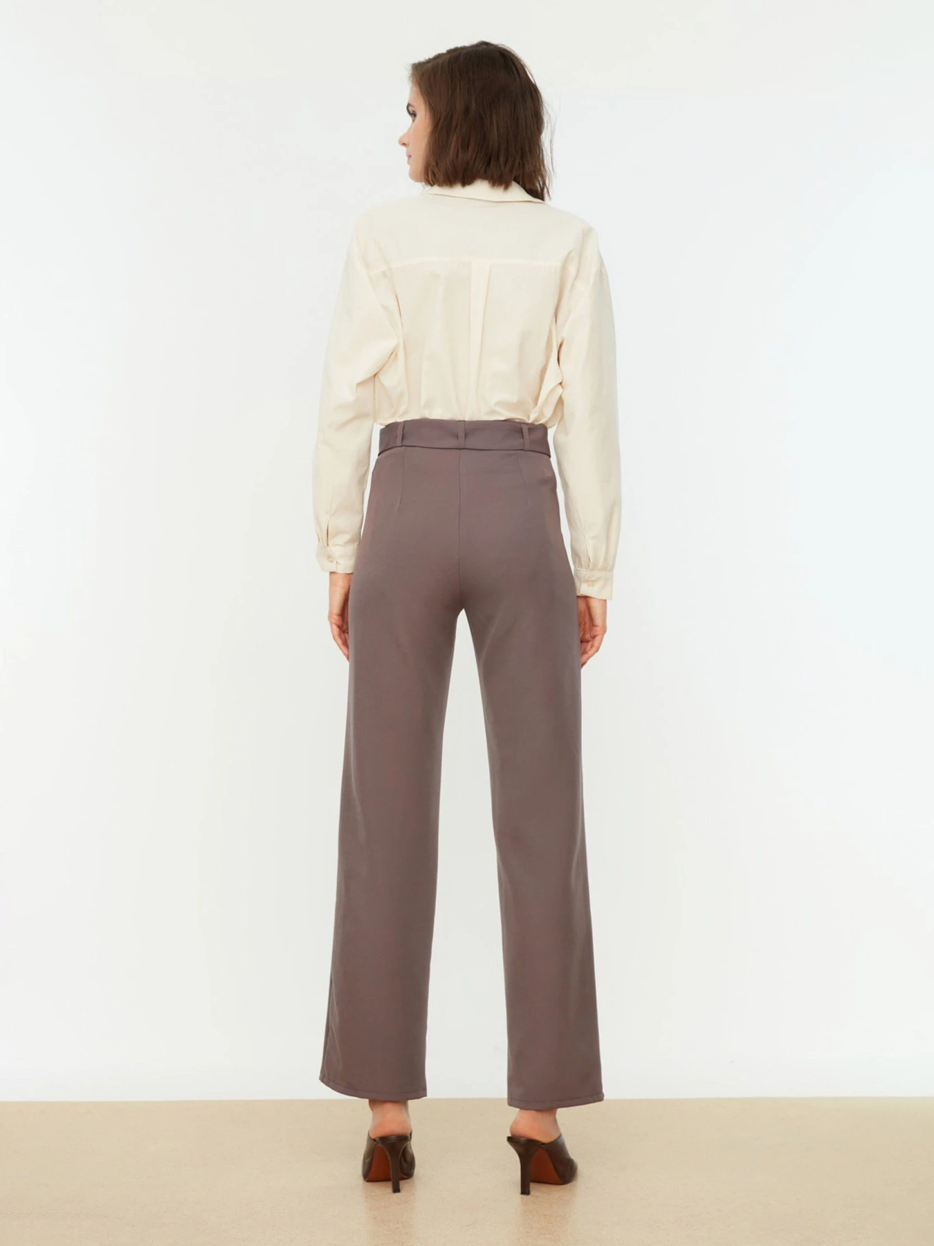 Штани Trendyol модель TWOSS21PL0104/Antrasit Штани Trendyol модель TWOSS21PL0104/Antrasit Фото