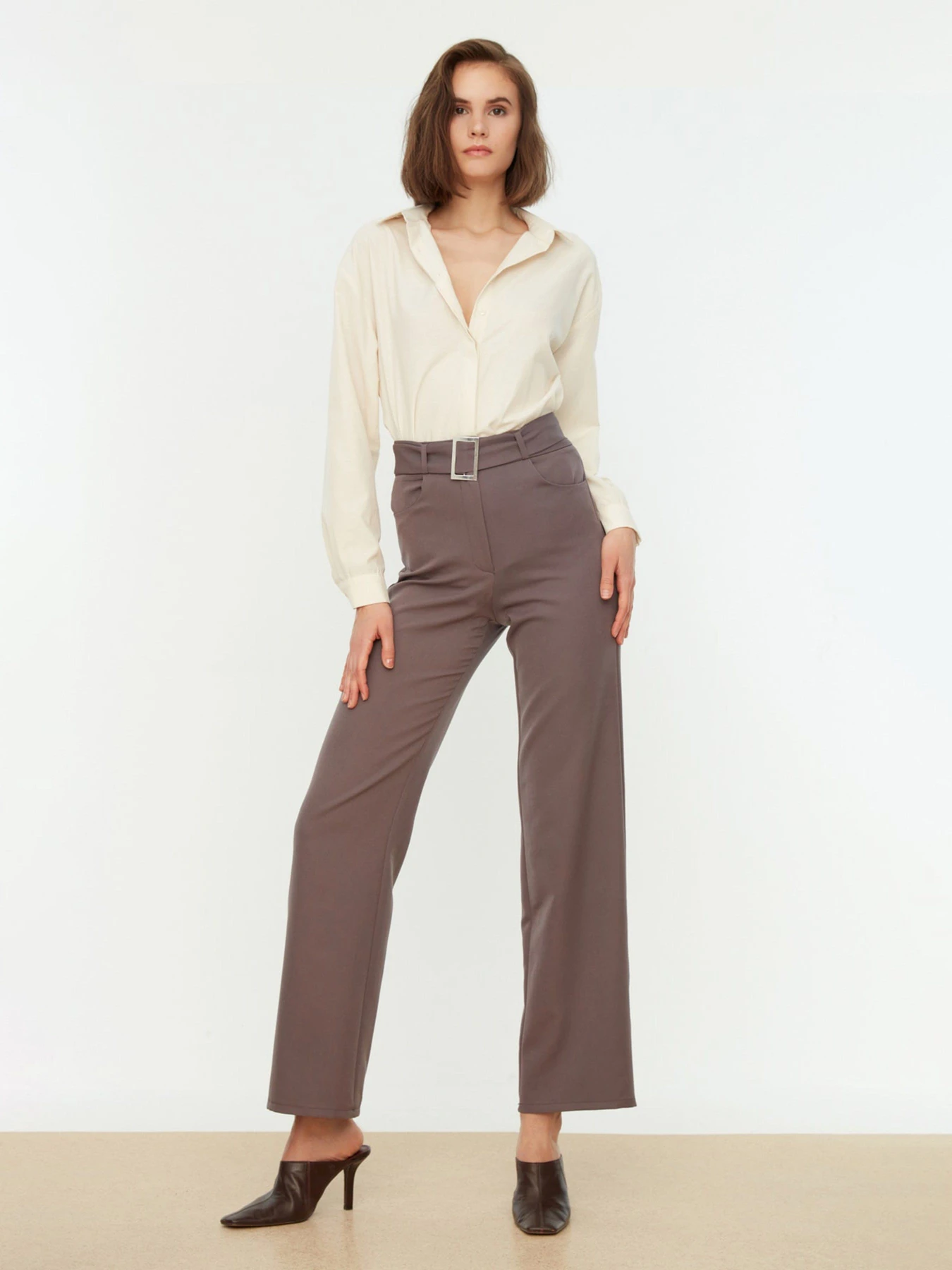 Штани Trendyol модель TWOSS21PL0104/Antrasit Штани Trendyol модель TWOSS21PL0104/Antrasit Фото