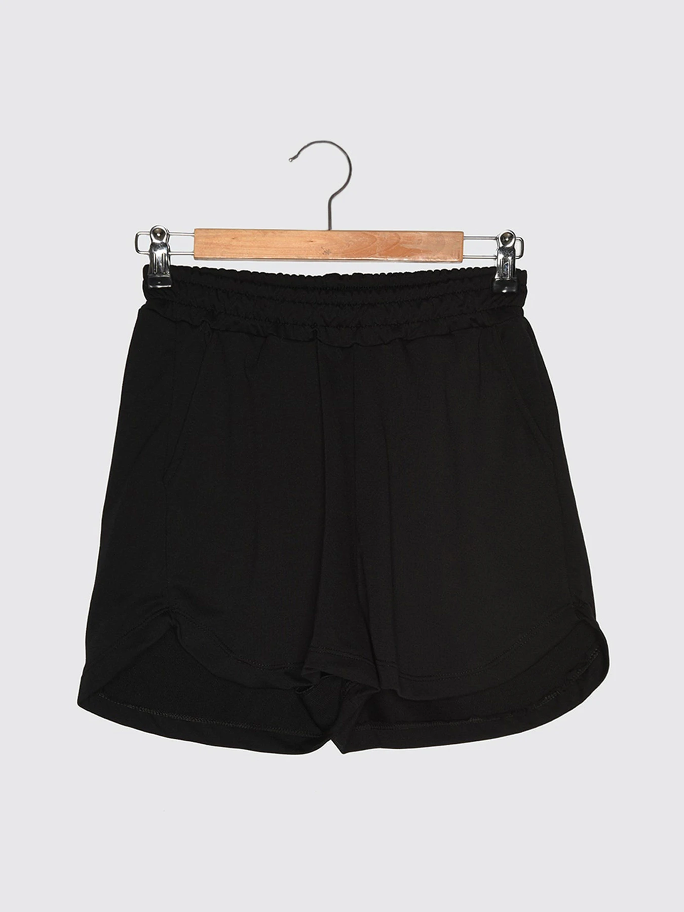 Шорты Trendyol модель TWOSS21SR0061/Siyah Фото