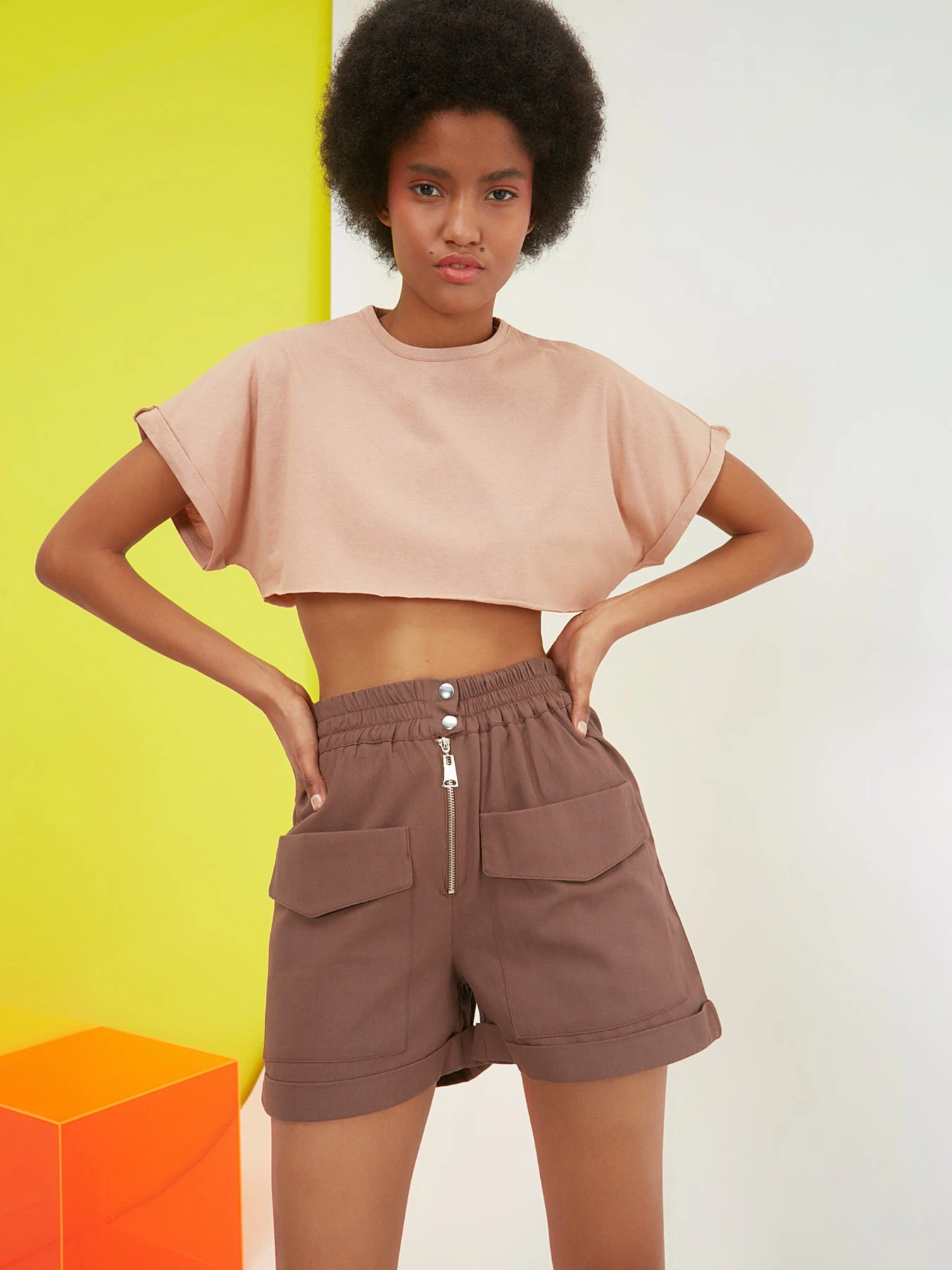 Шорты Trendyol модель TWOSS21SR0073/Kahverengi Фото