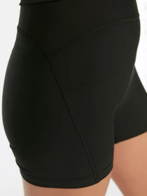 Шорты Trendyol модель TWOSS21SR0545/Siyah Фото