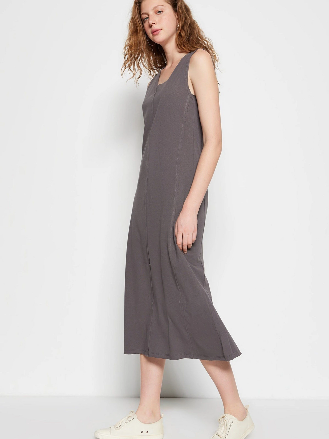 Платья Trendyol модель TWOSS22EL00528/Fume Платья Trendyol модель TWOSS22EL00528/Fume Фото