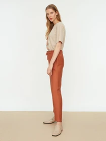 Штани Trendyol модель TWOSS22PL0127/Kahverengi Фото