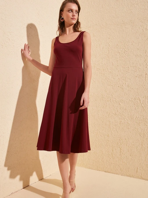 Платья Trendyol модель TWOSS19VG0202/Bordo Фото