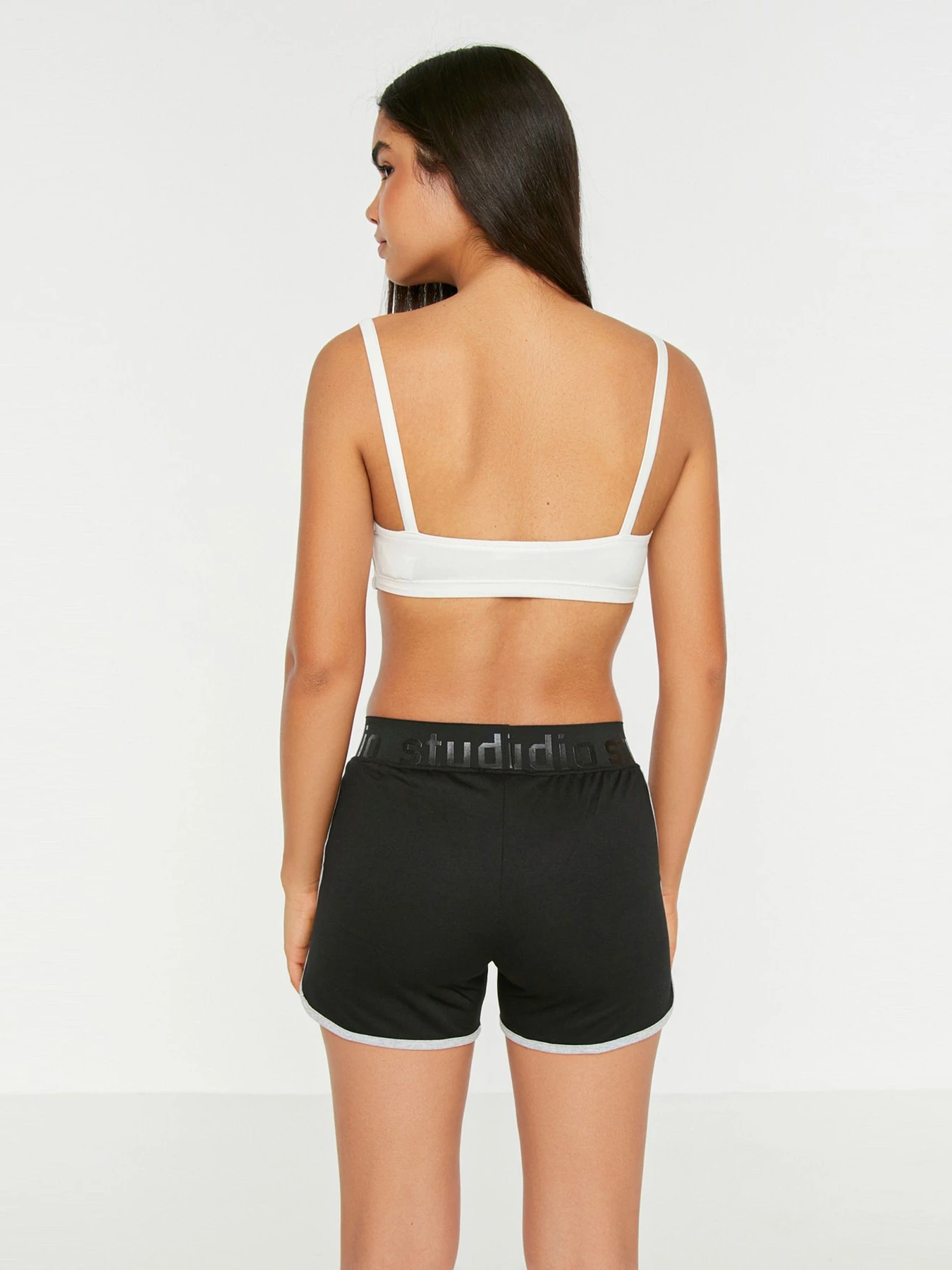Шорты Trendyol модель TWOSS22SR00012/Siyah Фото