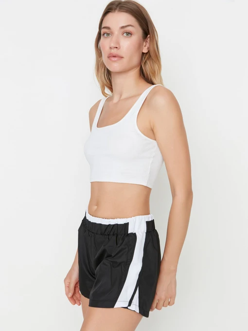 Шорты Trendyol модель TWOSS22SR00106/Siyah Фото