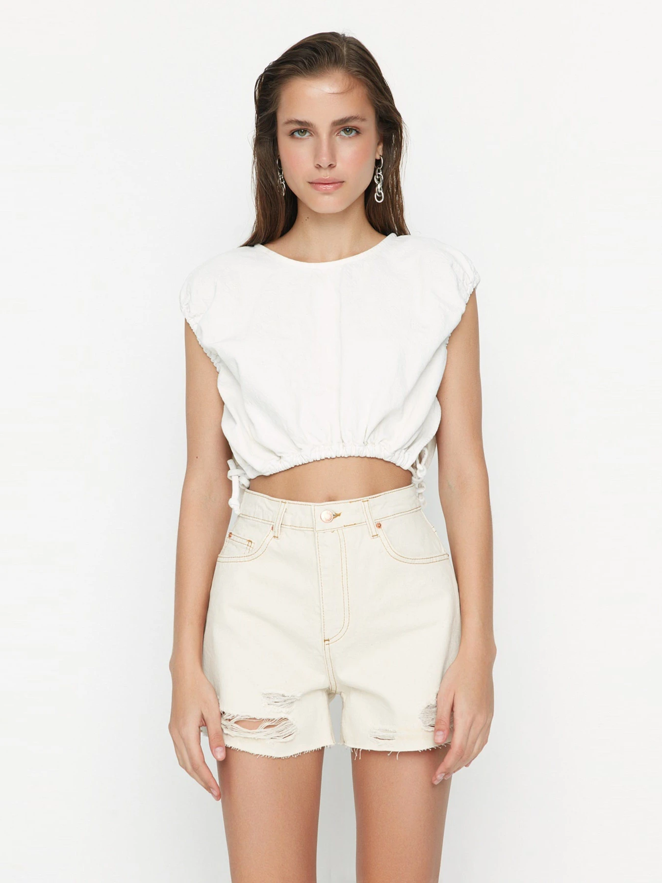 Шорты Trendyol модель TWOSS22SR00118/Ekru Фото