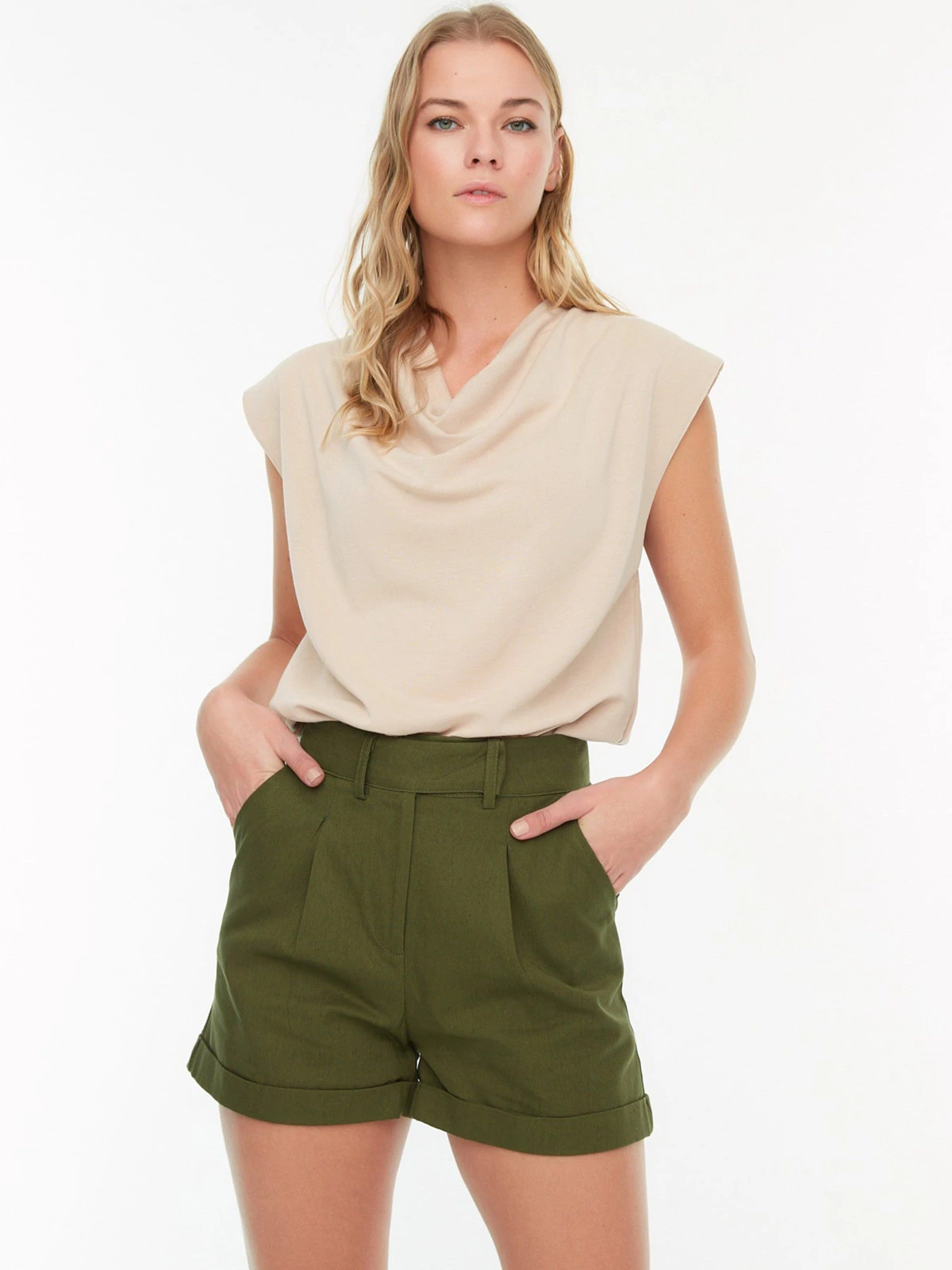 Шорты Trendyol модель TWOSS22SR0418/Haki Фото