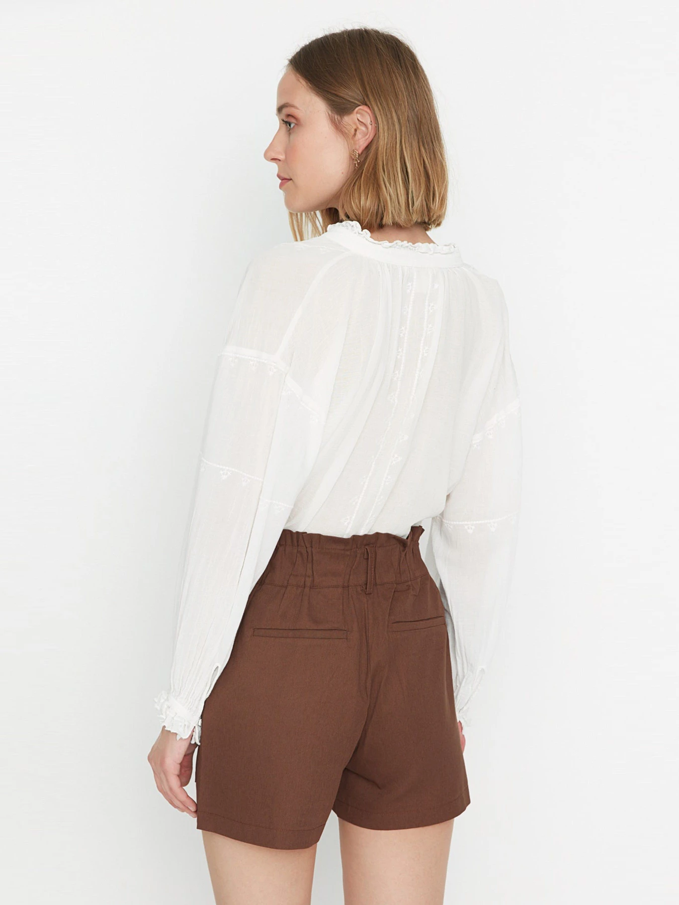 Шорты Trendyol модель TWOSS22SR0419/Kahverengi Фото