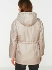 Куртки и дубленки Trendyol модель TWOSS22MO0012/Tas Фото