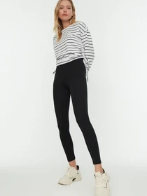 Штани Trendyol модель TWOAW21TA0098/Siyah Фото