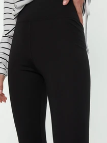 Штани Trendyol модель TWOAW21TA0098/Siyah Фото