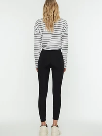Штани Trendyol модель TWOAW21TA0098/Siyah Фото