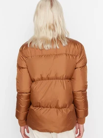Куртки и дубленки Trendyol модель TWOAW23MO00248/Kahverengi Фото
